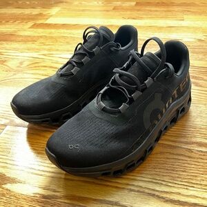 ON Cloudmonster - Black